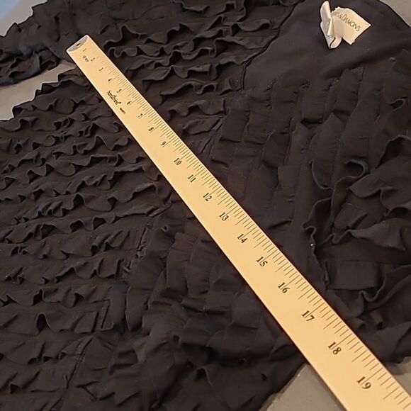 Draper's & Damon's petite  sz PM ruffled black blouse - Picture 5 of 7